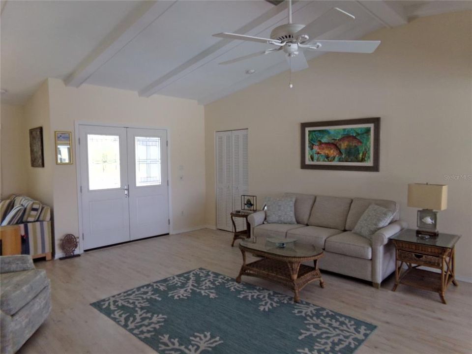 For Sale: $384,777 (3 beds, 2 baths, 1610 Square Feet)
