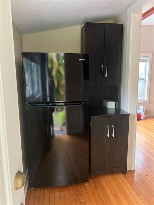 For Rent: $2,000 (0 beds, 1 baths, 624 Square Feet)