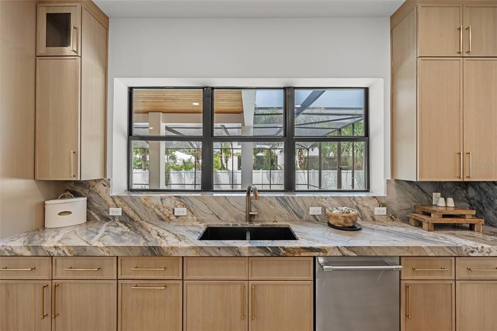 For Sale: $3,399,990 (6 beds, 5 baths, 5201 Square Feet)
