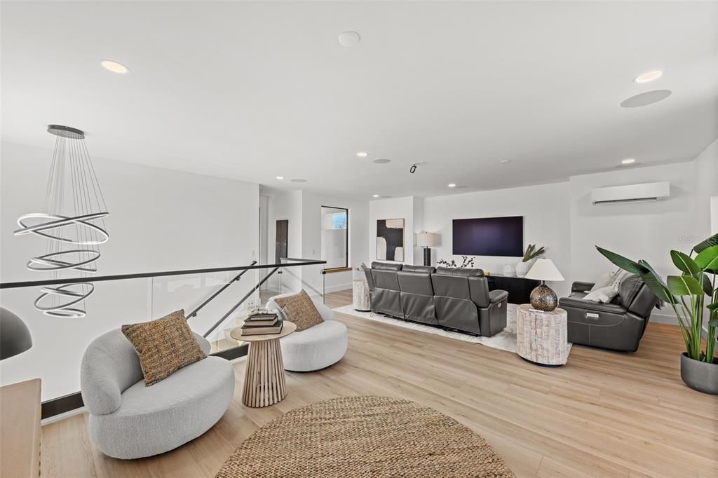 For Sale: $3,399,990 (6 beds, 5 baths, 5201 Square Feet)
