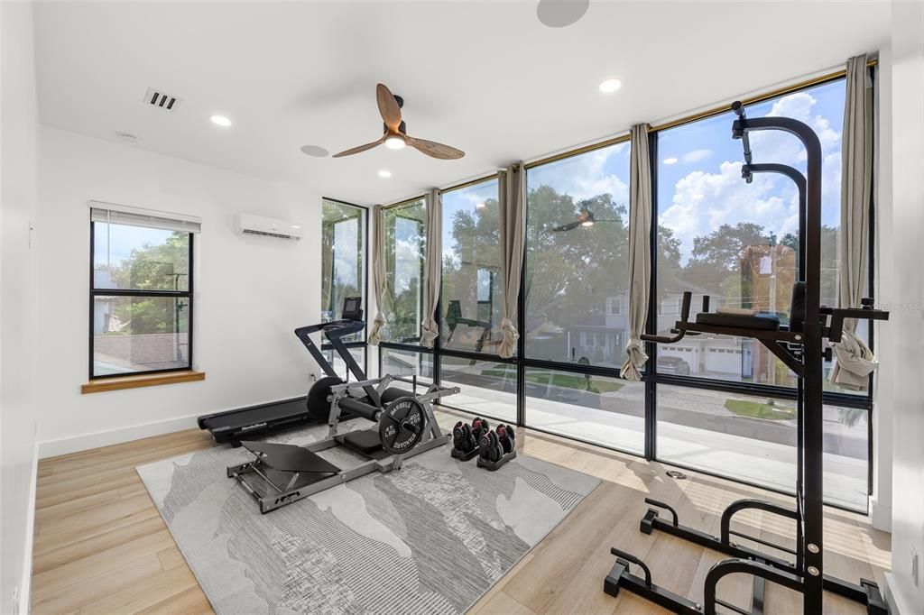For Sale: $3,399,990 (6 beds, 5 baths, 5201 Square Feet)