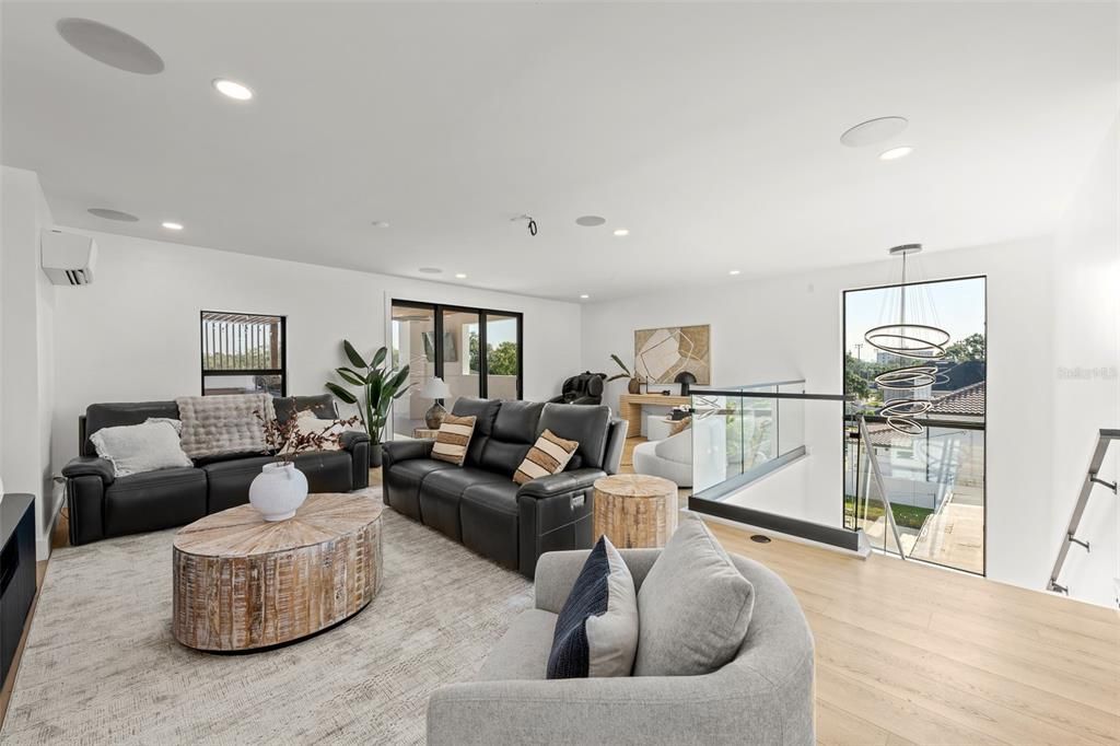 For Sale: $3,399,990 (6 beds, 5 baths, 5201 Square Feet)