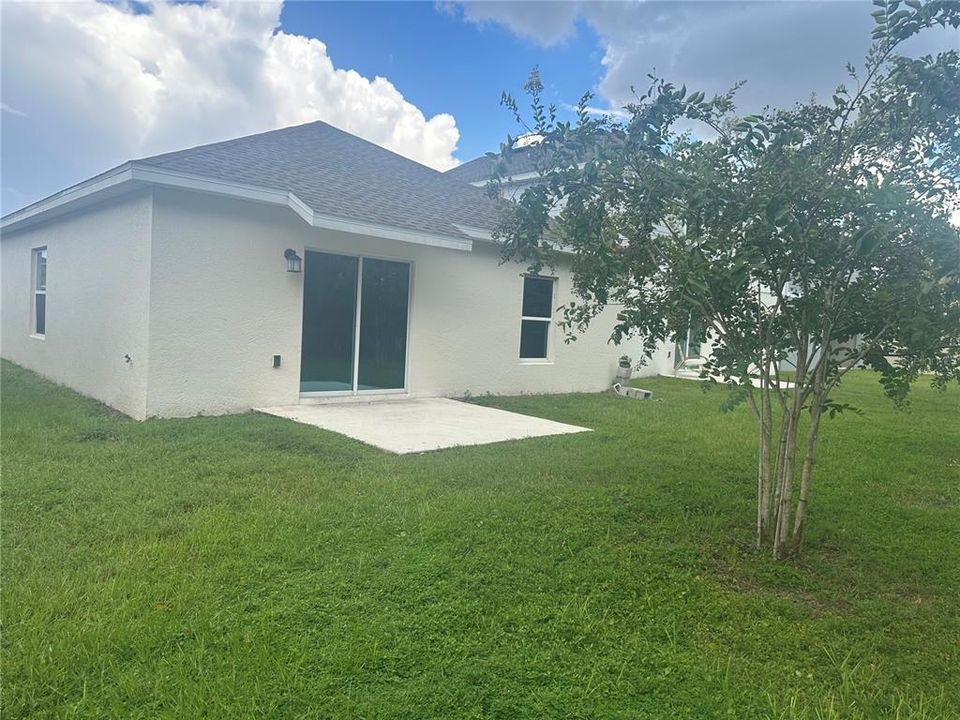 For Rent: $2,200 (3 beds, 2 baths, 1432 Square Feet)