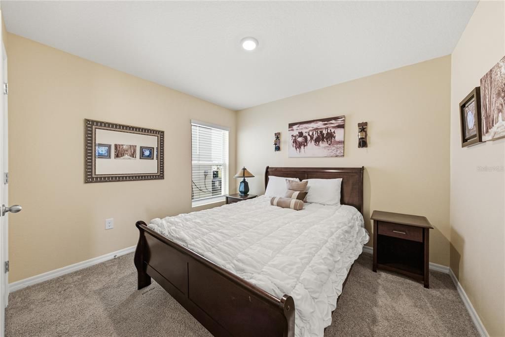 For Sale: $279,900 (3 beds, 2 baths, 1566 Square Feet)