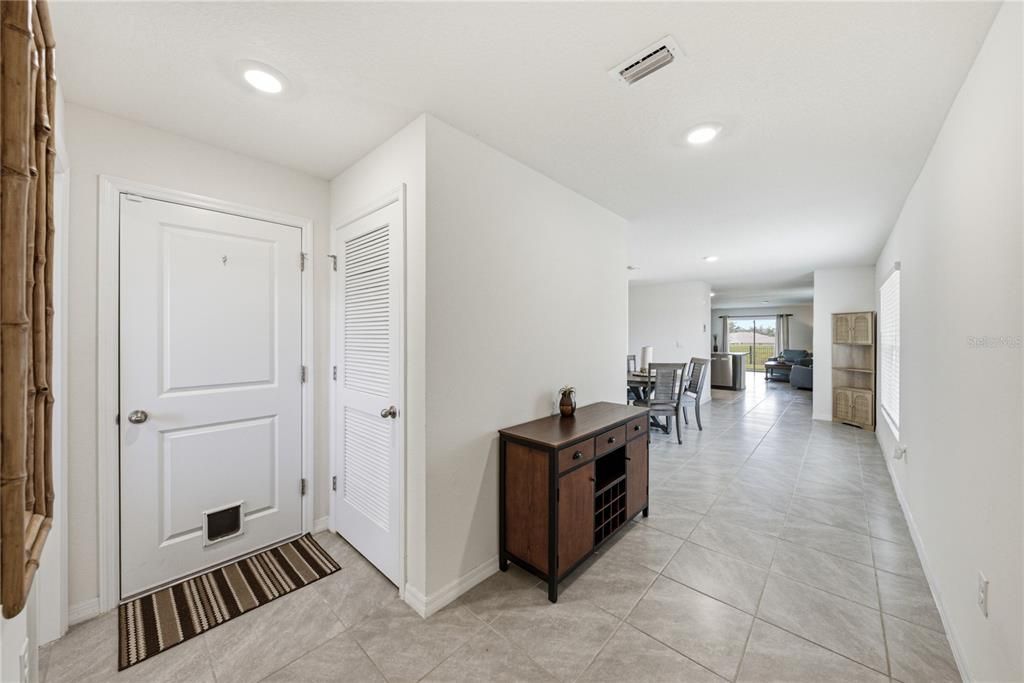 For Sale: $279,900 (3 beds, 2 baths, 1566 Square Feet)