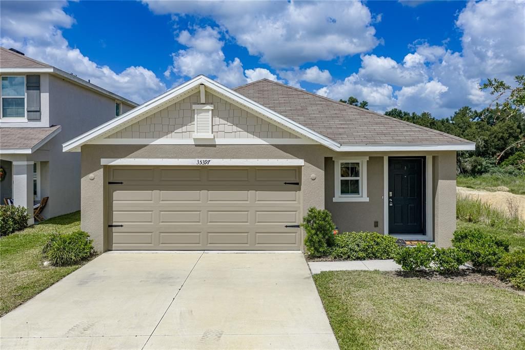For Sale: $279,900 (3 beds, 2 baths, 1566 Square Feet)