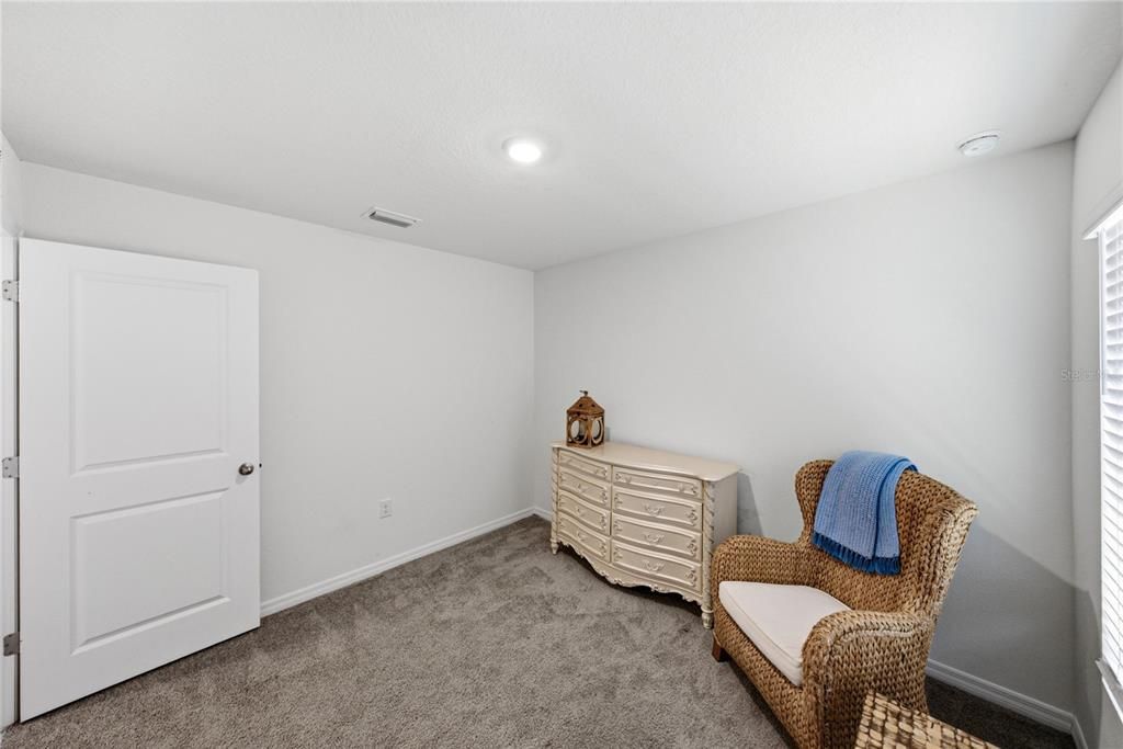 For Sale: $279,900 (3 beds, 2 baths, 1566 Square Feet)