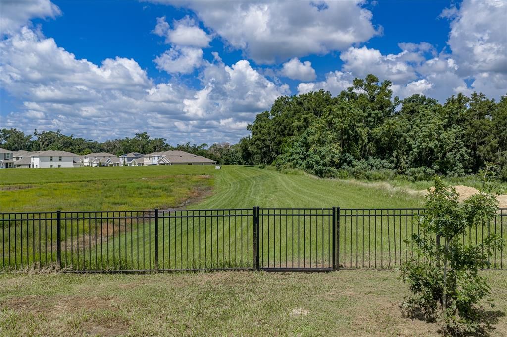 For Sale: $279,900 (3 beds, 2 baths, 1566 Square Feet)