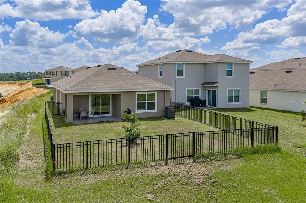 For Sale: $279,900 (3 beds, 2 baths, 1566 Square Feet)
