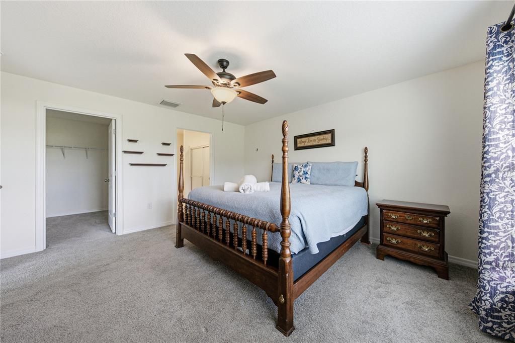 For Sale: $279,900 (3 beds, 2 baths, 1566 Square Feet)
