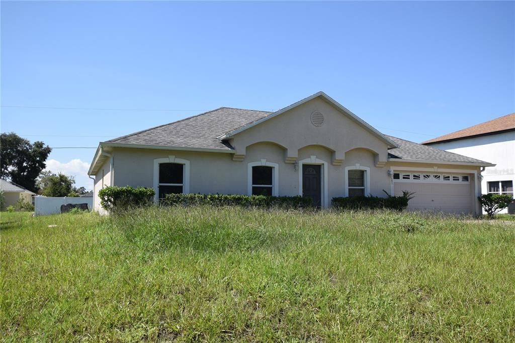 For Rent: $2,100 (4 beds, 2 baths, 1787 Square Feet)