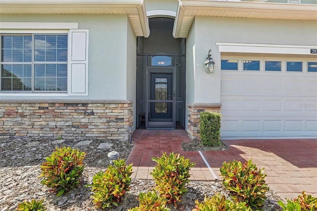 For Sale: $495,000 (3 beds, 3 baths, 2573 Square Feet)