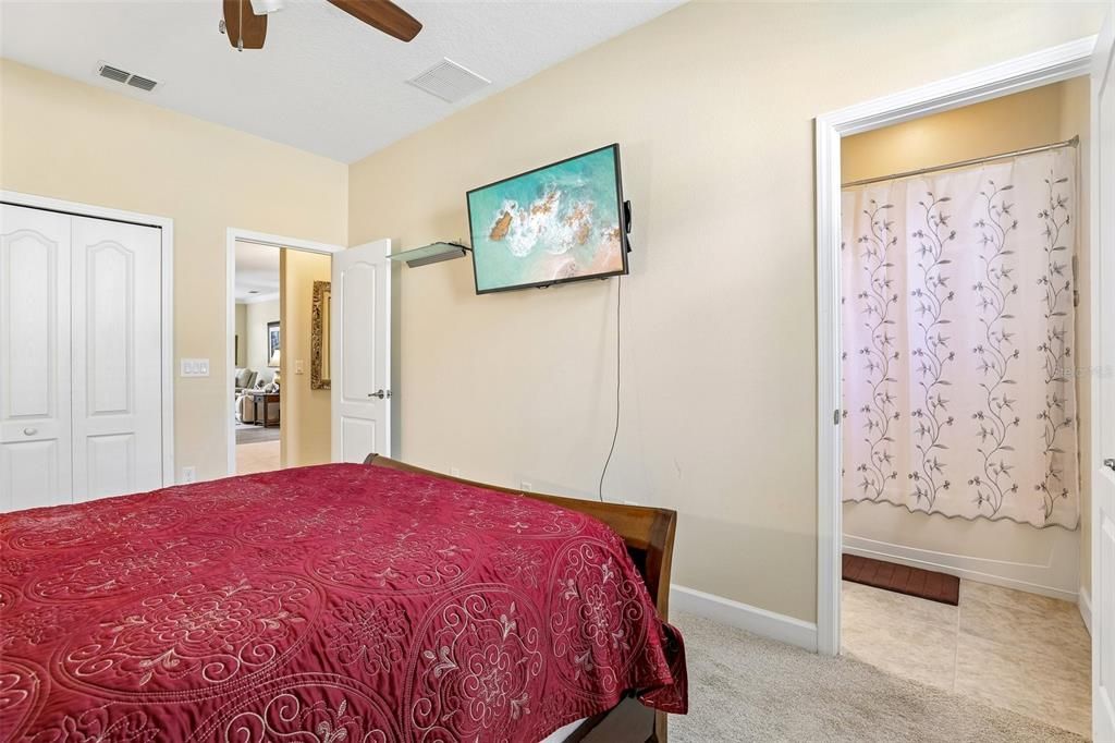 For Sale: $495,000 (3 beds, 3 baths, 2573 Square Feet)