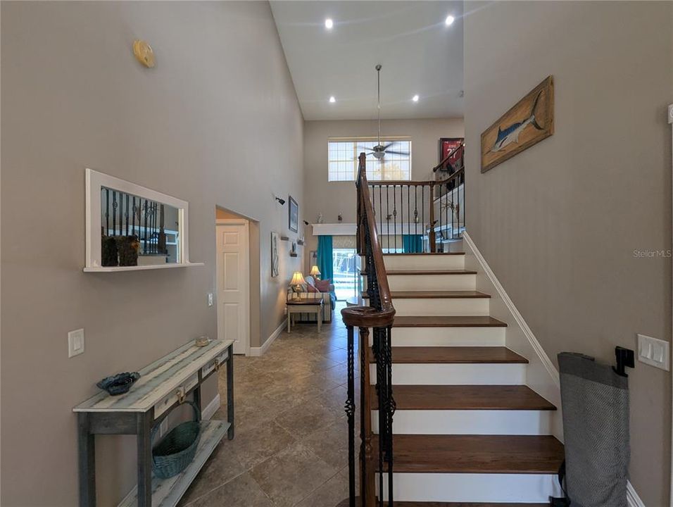 En Venta: $1,050,000 (3 camas, 2 baños, 2970 Pies cuadrados)