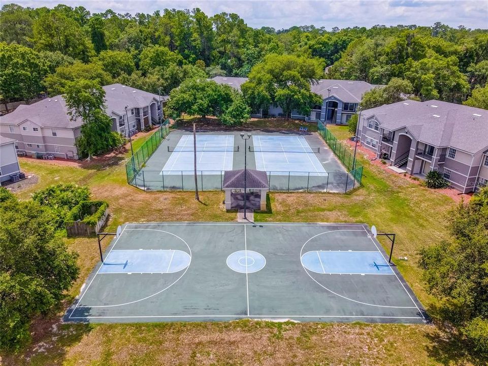 For Sale: $179,900 (3 beds, 3 baths, 1198 Square Feet)
