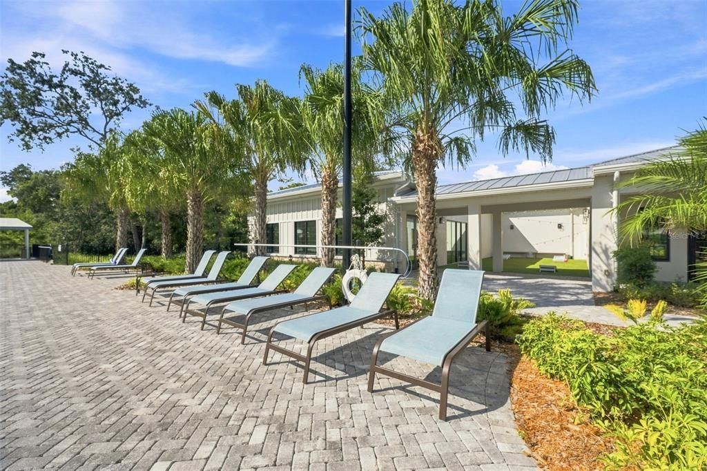 For Sale: $398,900 (3 beds, 2 baths, 1951 Square Feet)