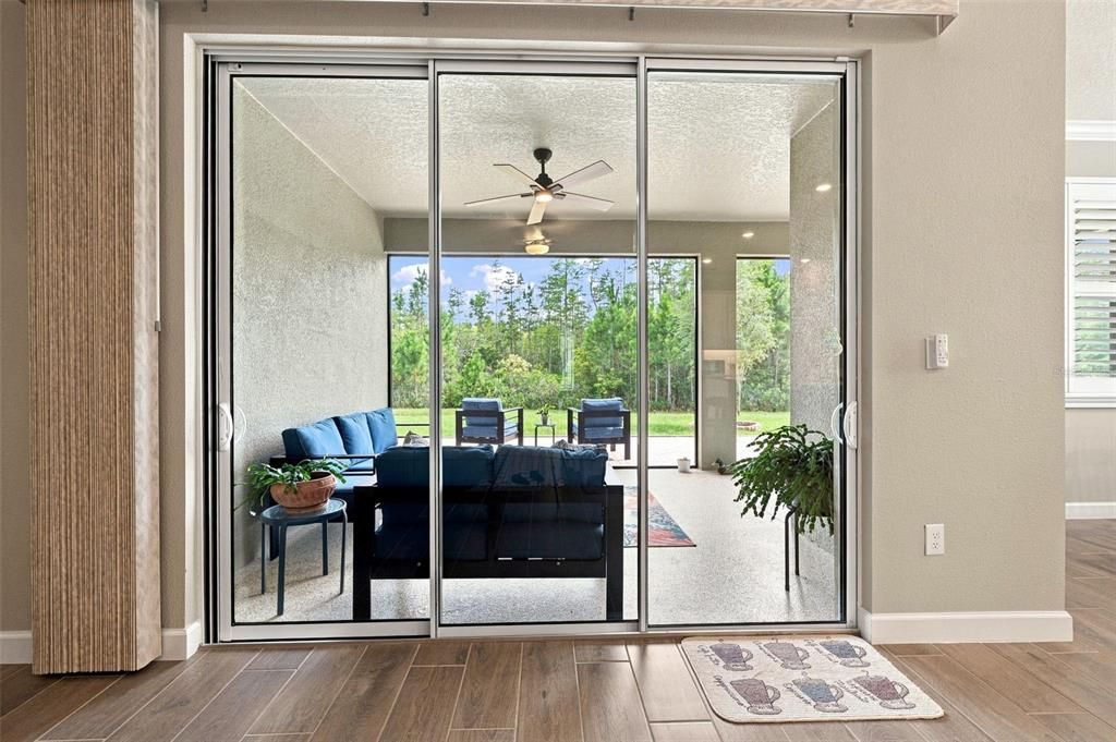 For Sale: $398,900 (3 beds, 2 baths, 1951 Square Feet)