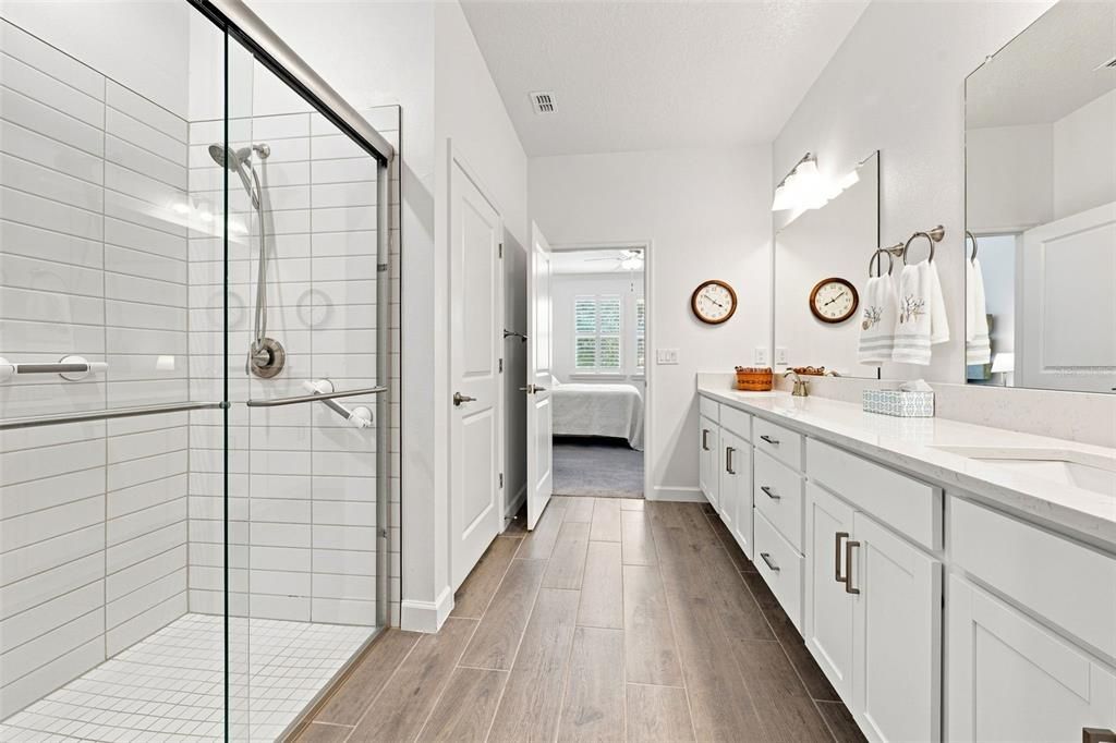 For Sale: $398,900 (3 beds, 2 baths, 1951 Square Feet)