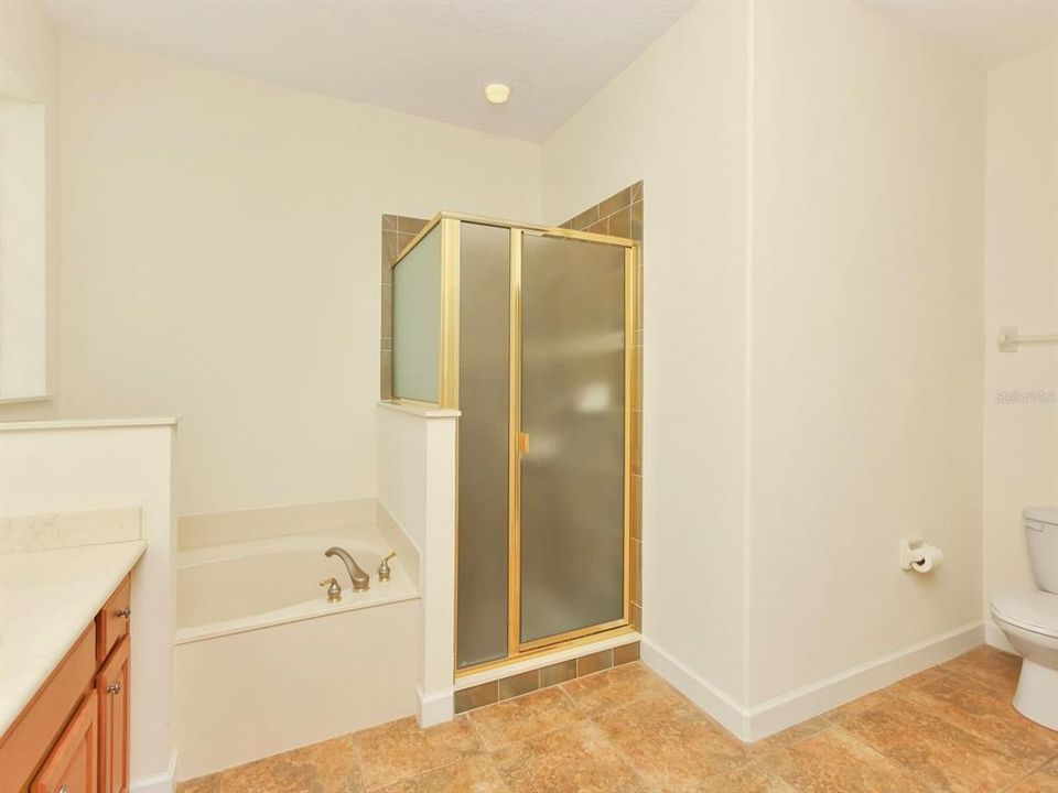 For Sale: $748,900 (5 beds, 3 baths, 3768 Square Feet)