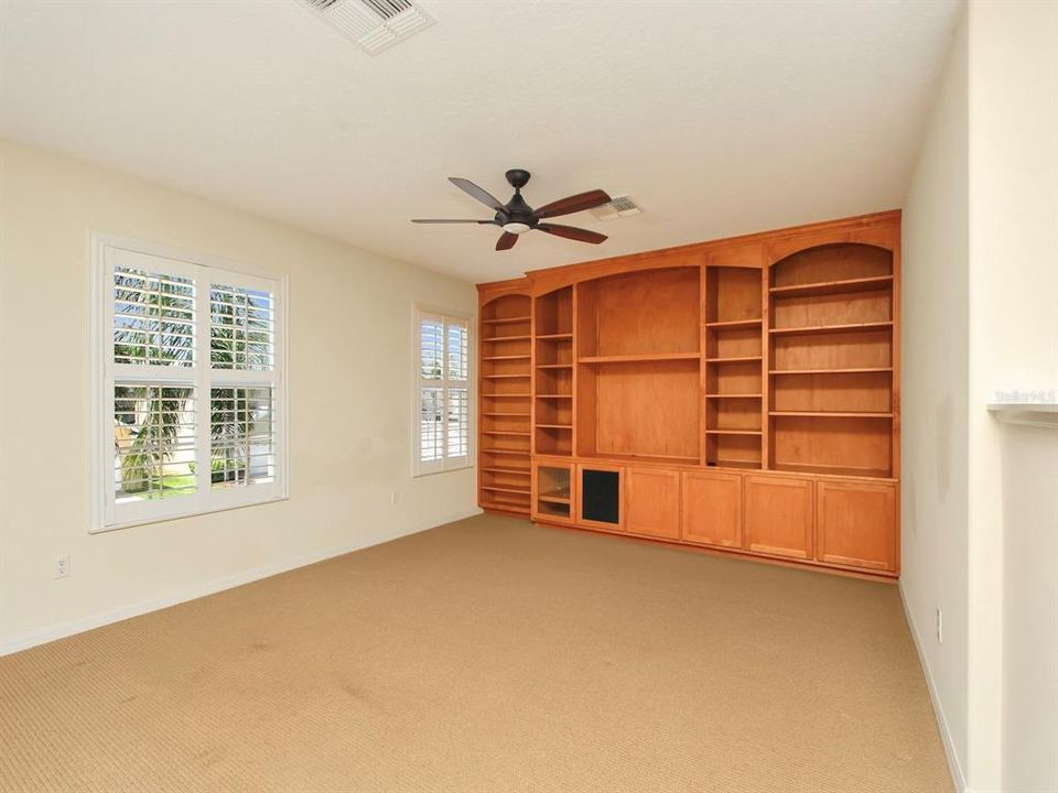 For Sale: $748,900 (5 beds, 3 baths, 3768 Square Feet)