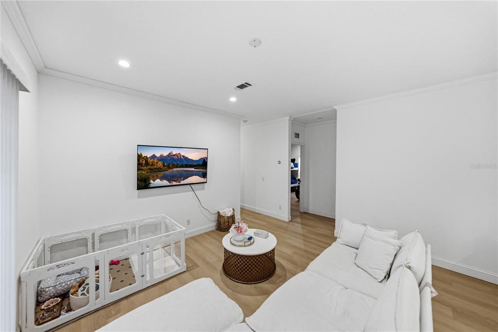 For Sale: $415,000 (4 beds, 3 baths, 2254 Square Feet)