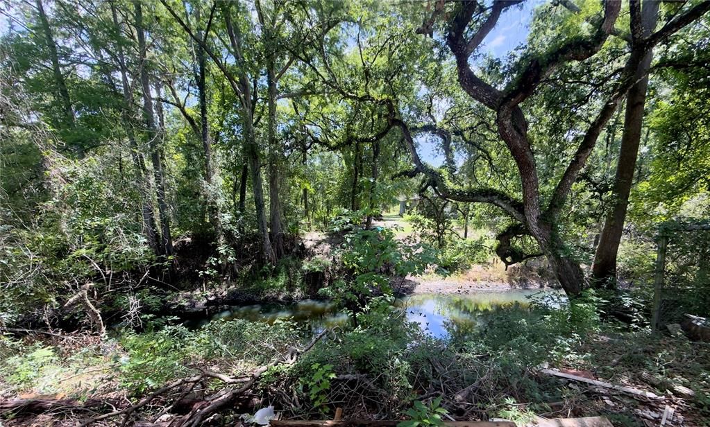 На продажу: $80,000 (0.86 acres)