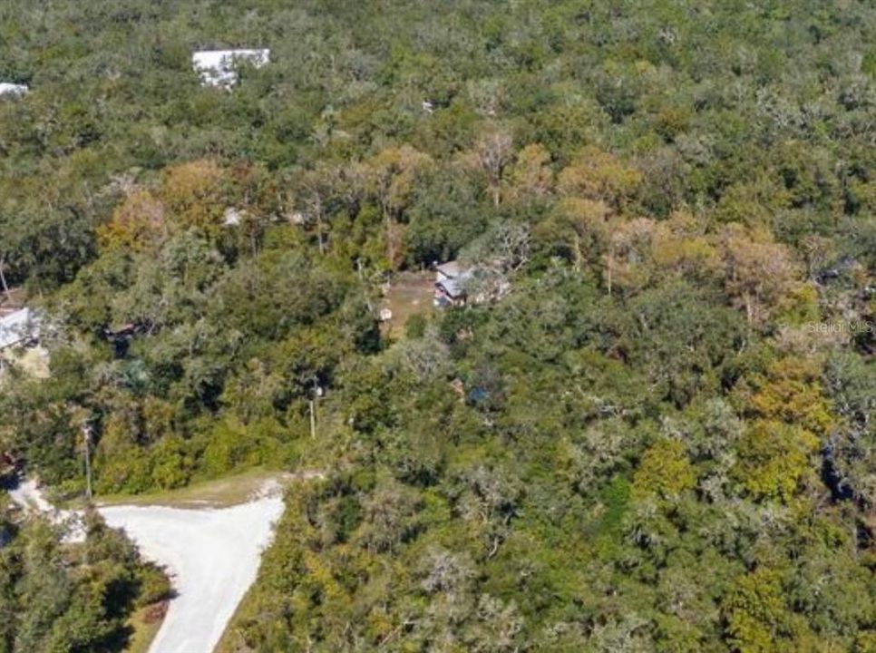 На продажу: $80,000 (0.86 acres)