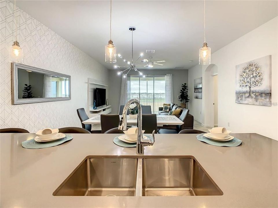 For Sale: $369,000 (3 beds, 2 baths, 1788 Square Feet)
