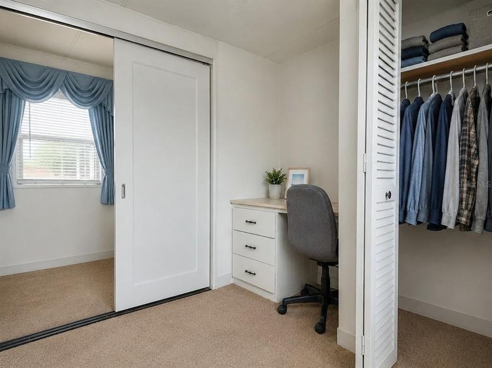 For Rent: $1,000 (2 beds, 1 baths, 720 Square Feet)