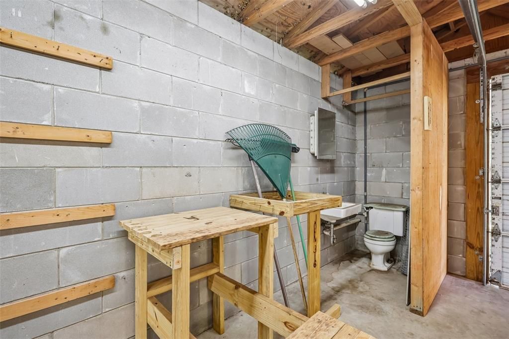 На продажу: $375,000 (3 спален, 2 ванн, 1845 Квадратных фут)
