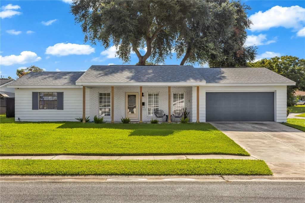 For Sale: $460,000 (3 beds, 2 baths, 1344 Square Feet)