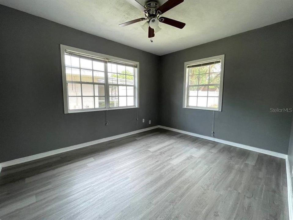 For Rent: $1,800 (3 beds, 1 baths, 1152 Square Feet)