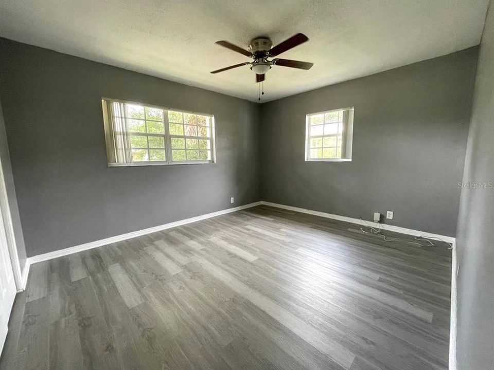 For Rent: $1,800 (3 beds, 1 baths, 1152 Square Feet)