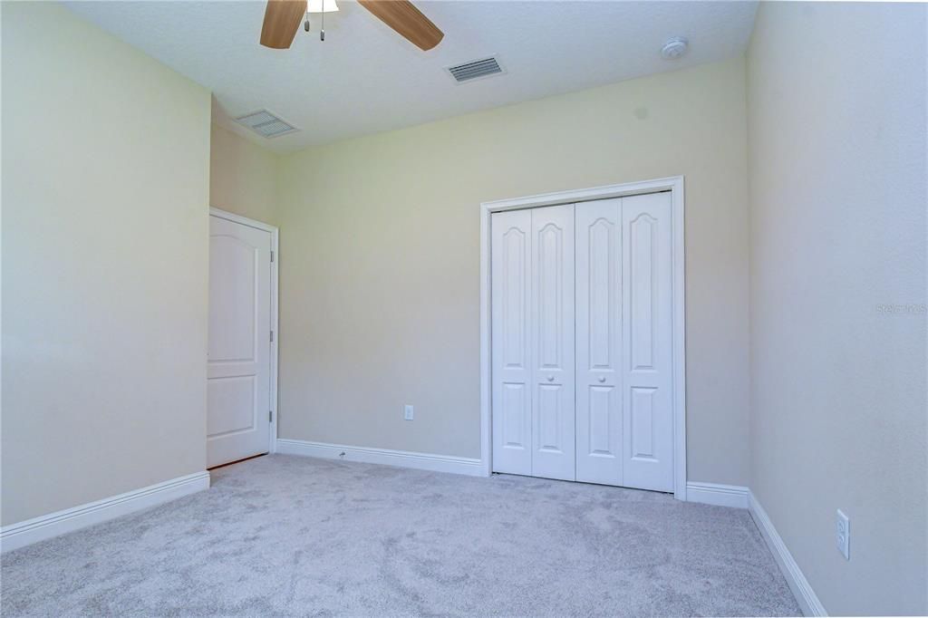For Sale: $475,000 (4 beds, 2 baths, 1913 Square Feet)