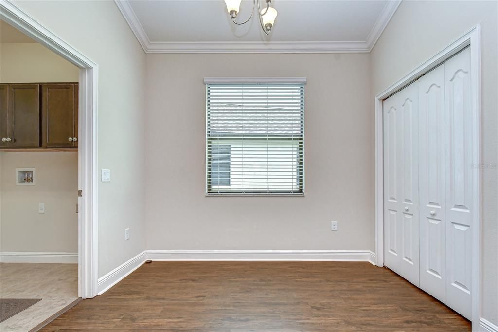 For Sale: $475,000 (4 beds, 2 baths, 1913 Square Feet)