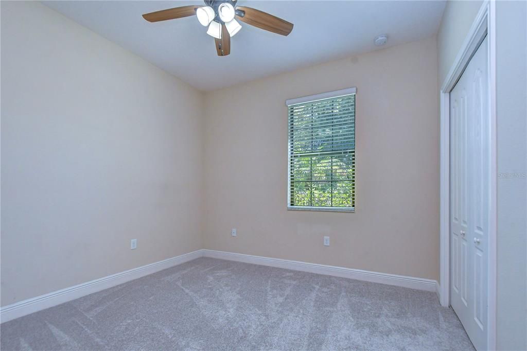 For Sale: $475,000 (4 beds, 2 baths, 1913 Square Feet)