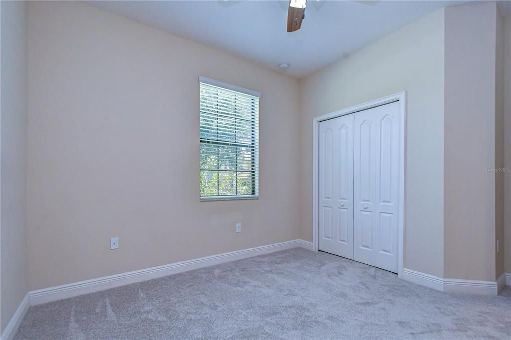 For Sale: $475,000 (4 beds, 2 baths, 1913 Square Feet)