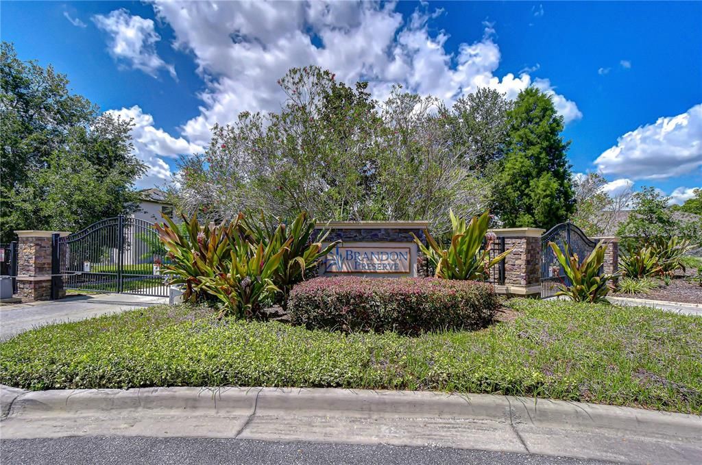 For Sale: $475,000 (4 beds, 2 baths, 1913 Square Feet)