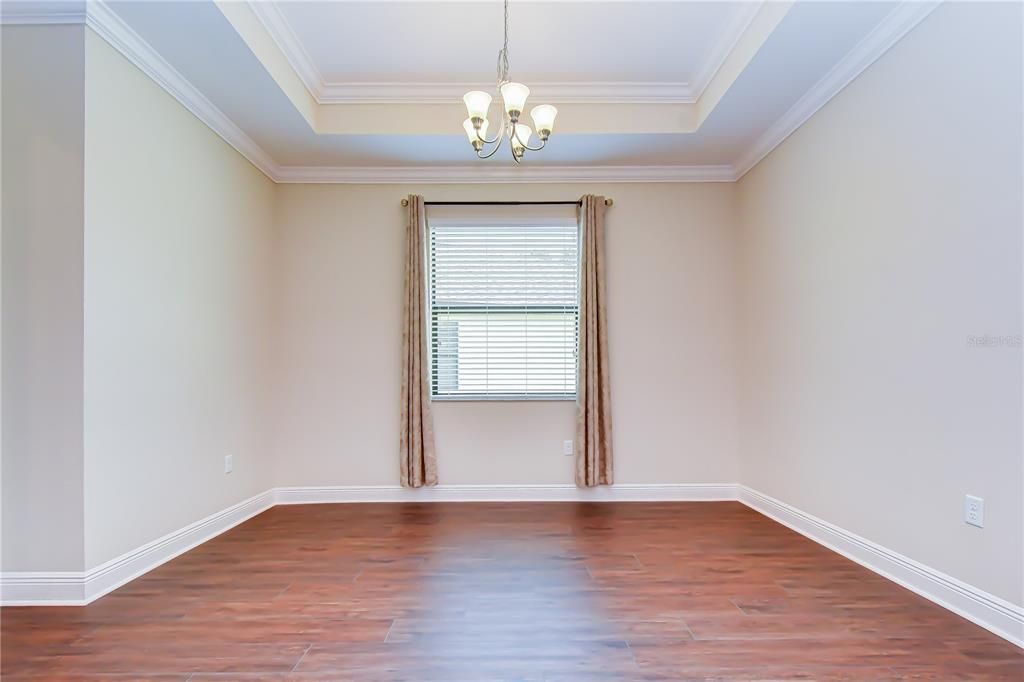 For Sale: $475,000 (4 beds, 2 baths, 1913 Square Feet)