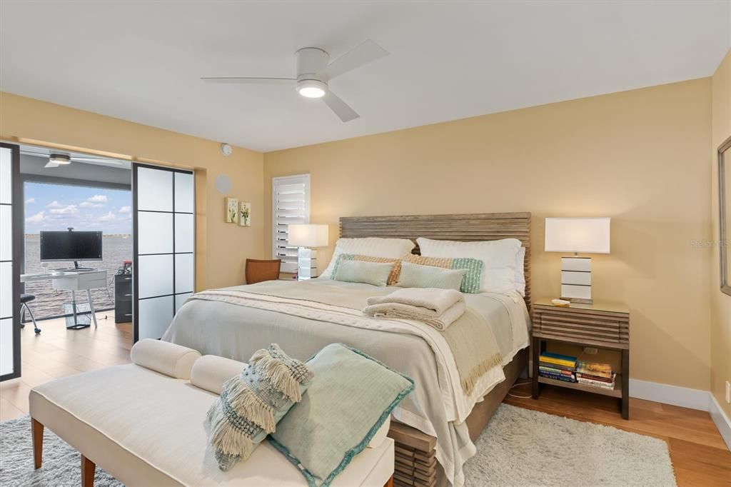 En Venta: $589,000 (2 camas, 2 baños, 2146 Pies cuadrados)