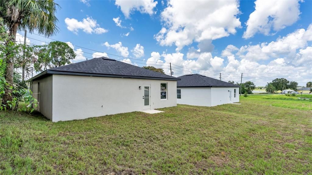 For Sale: $249,999 (3 beds, 2 baths, 1200 Square Feet)