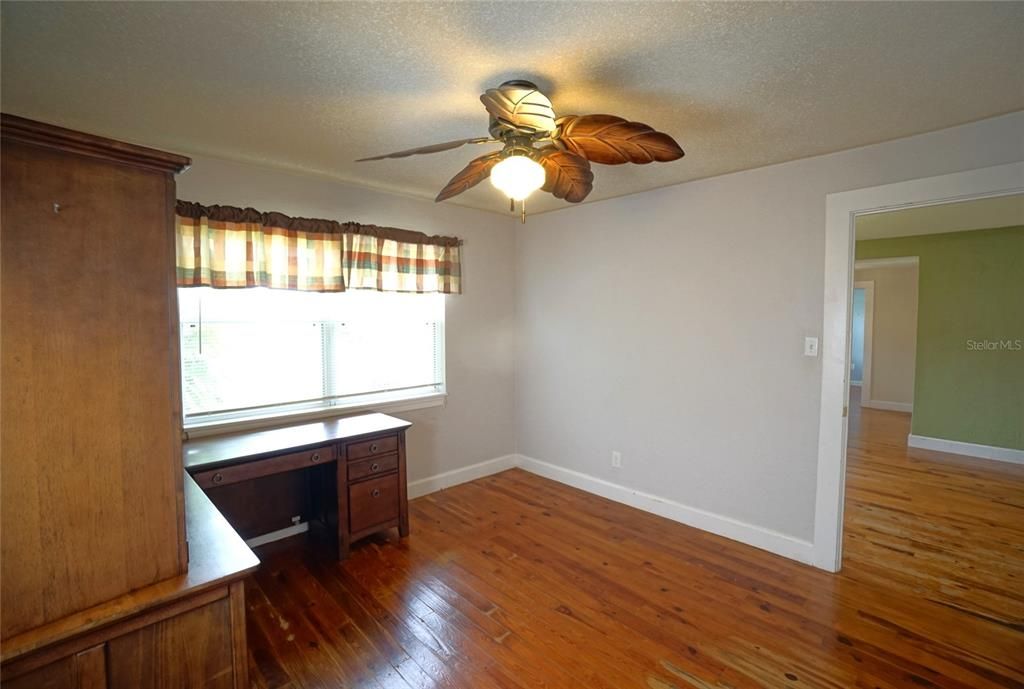 For Rent: $2,100 (3 beds, 2 baths, 1248 Square Feet)