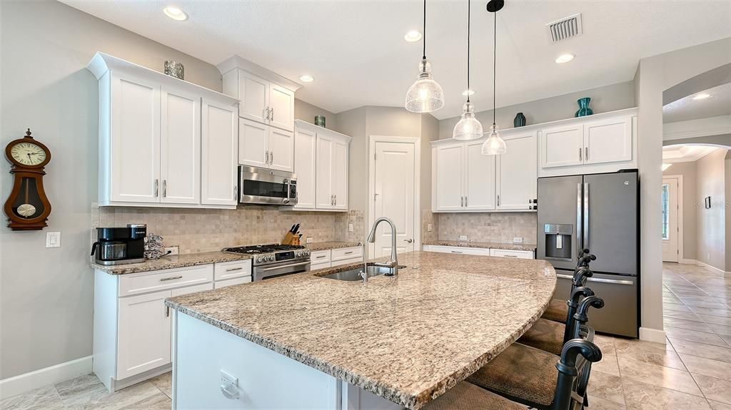 Active With Contract: $699,000 (3 beds, 2 baths, 2111 Square Feet)