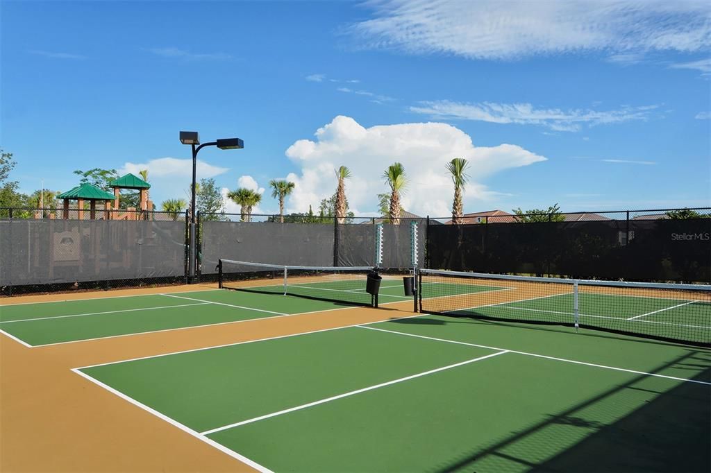 Active With Contract: $699,000 (3 beds, 2 baths, 2111 Square Feet)
