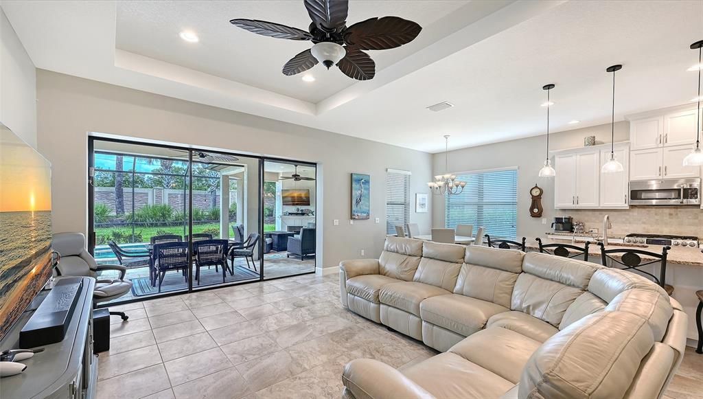 Active With Contract: $699,000 (3 beds, 2 baths, 2111 Square Feet)