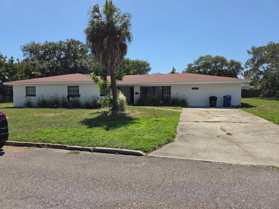 En Venta: $269,000 (4 camas, 3 baños, 3206 Pies cuadrados)