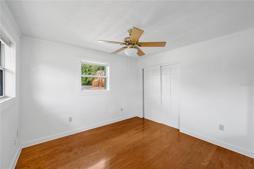 For Sale: $450,000 (3 beds, 3 baths, 1316 Square Feet)