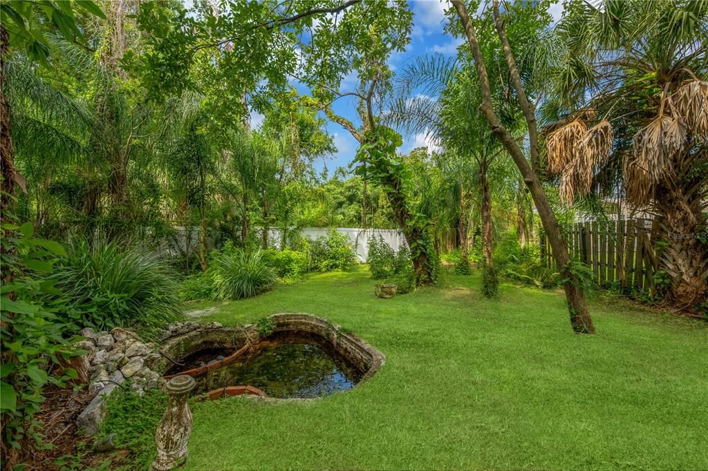 For Sale: $450,000 (3 beds, 3 baths, 1316 Square Feet)