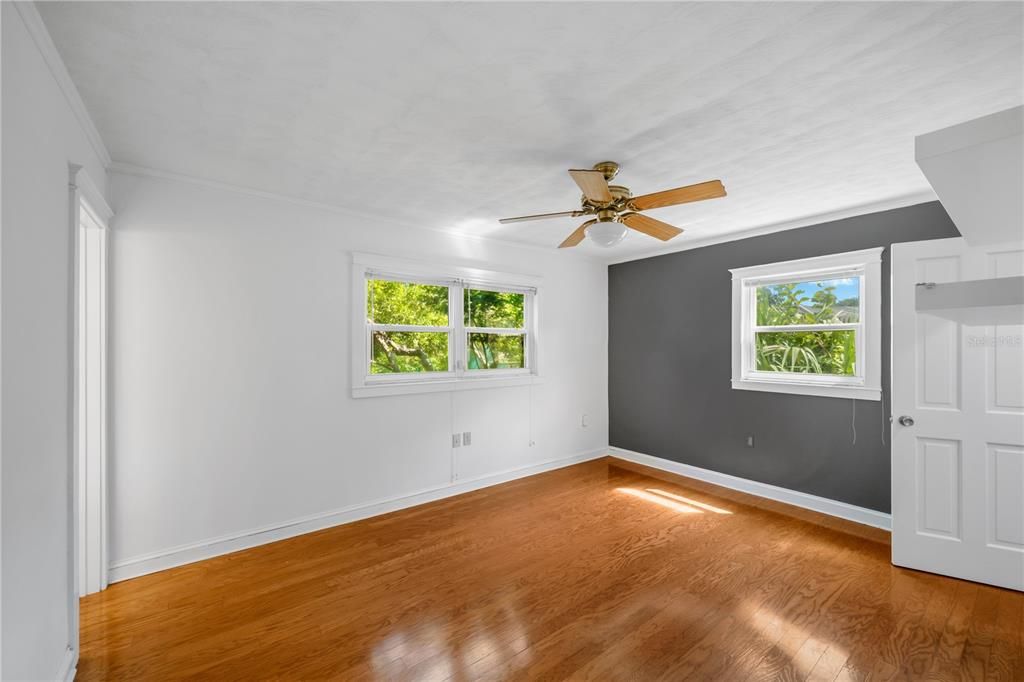 For Sale: $450,000 (3 beds, 3 baths, 1316 Square Feet)
