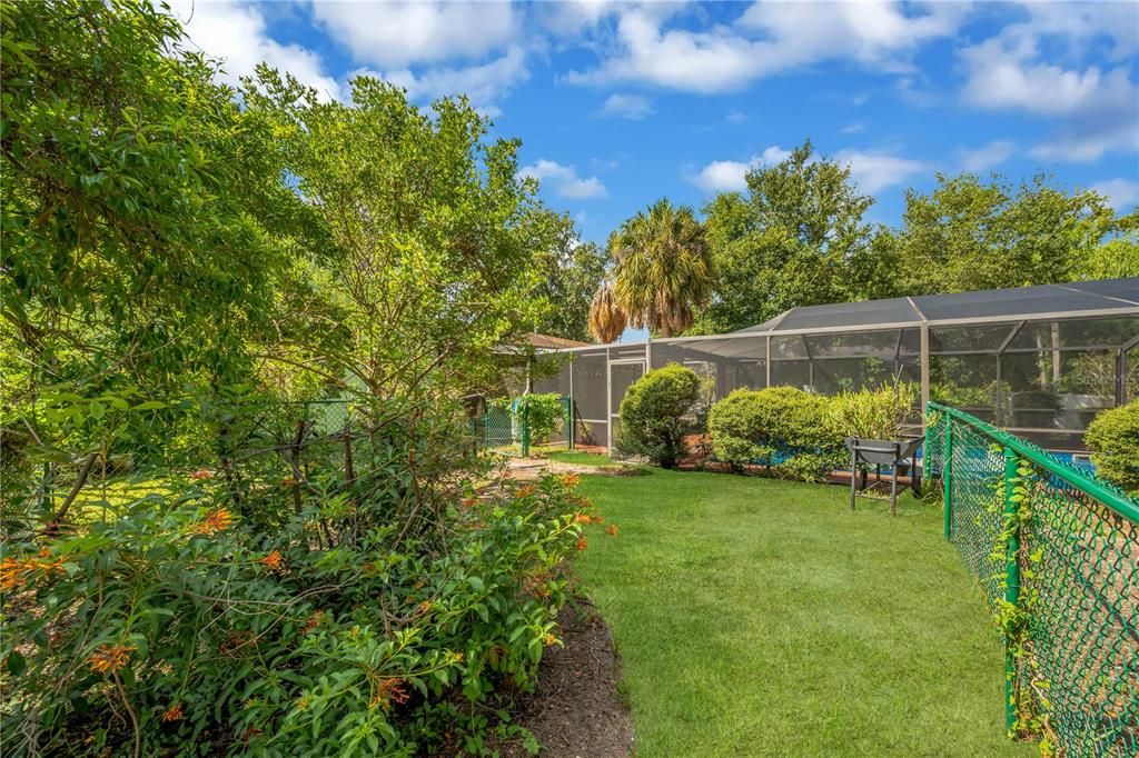 For Sale: $450,000 (3 beds, 3 baths, 1316 Square Feet)
